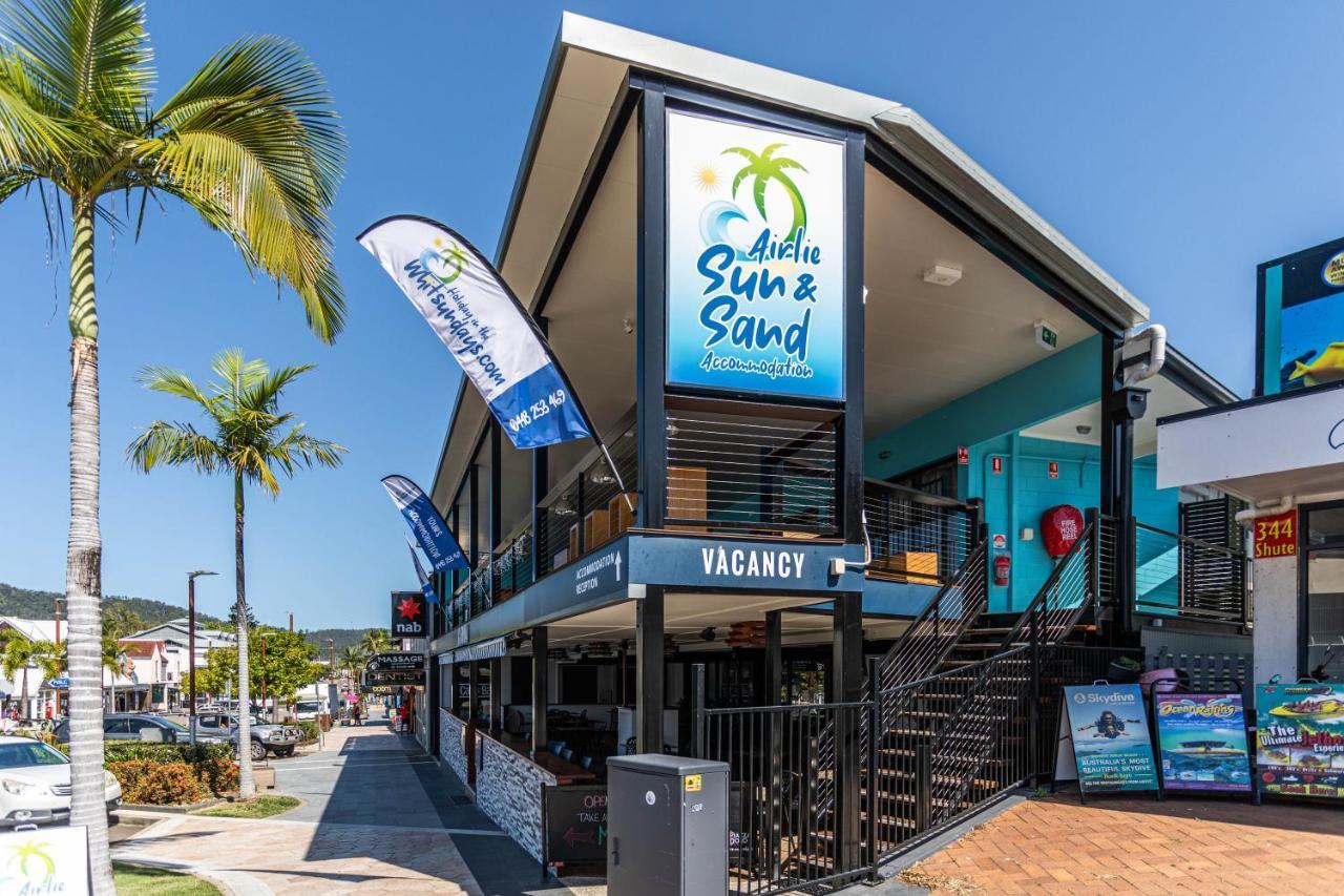 Airlie Sun & Sand Accommodation #2 埃尔利海滩 外观 照片